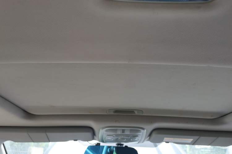 Used Haval M6 2019 1.5T Manual Two-Wheel Drive Elite Version China VI Standard Headliner