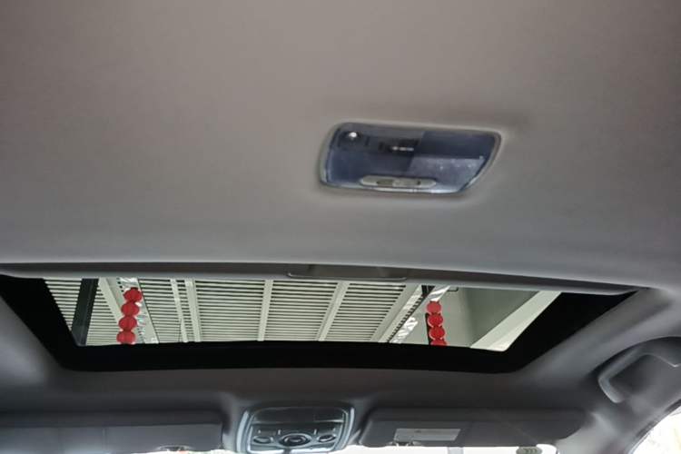 Used Haval M6 2019 1.5T DCT Two-Wheel Drive Elite Version China VI Standard Headliner