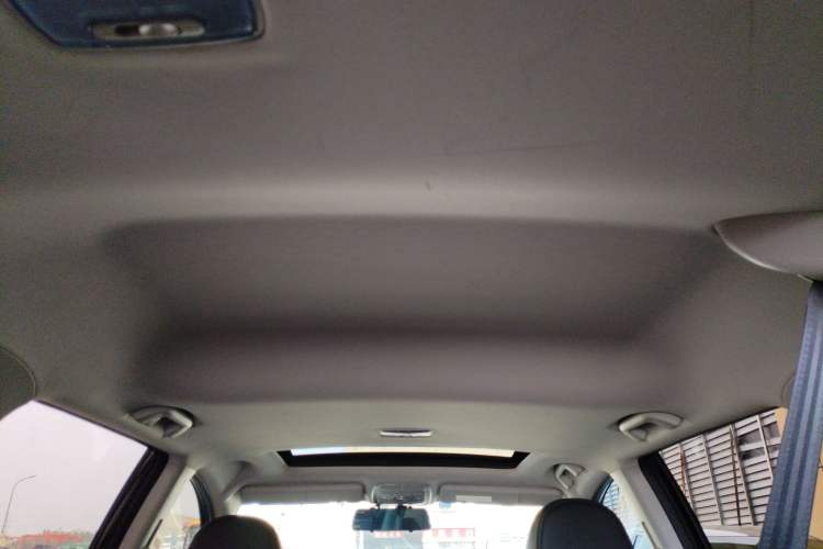 Used Haval M6 2019 1.5T DCT Two-Wheel Drive Value Edition China VI Standard Headliner