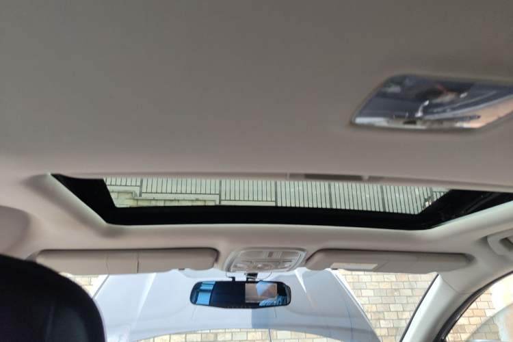 Used Haval M6 2019 1.5T DCT Two-Wheel Drive Elite Version China V Standard Headliner