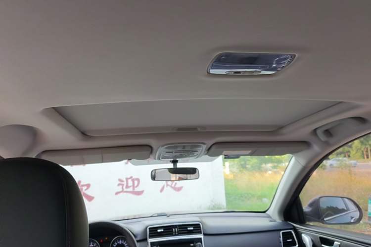 Used Haval M6 2019 1.5T DCT Two-Wheel Drive Elite Version China VI Standard Headliner