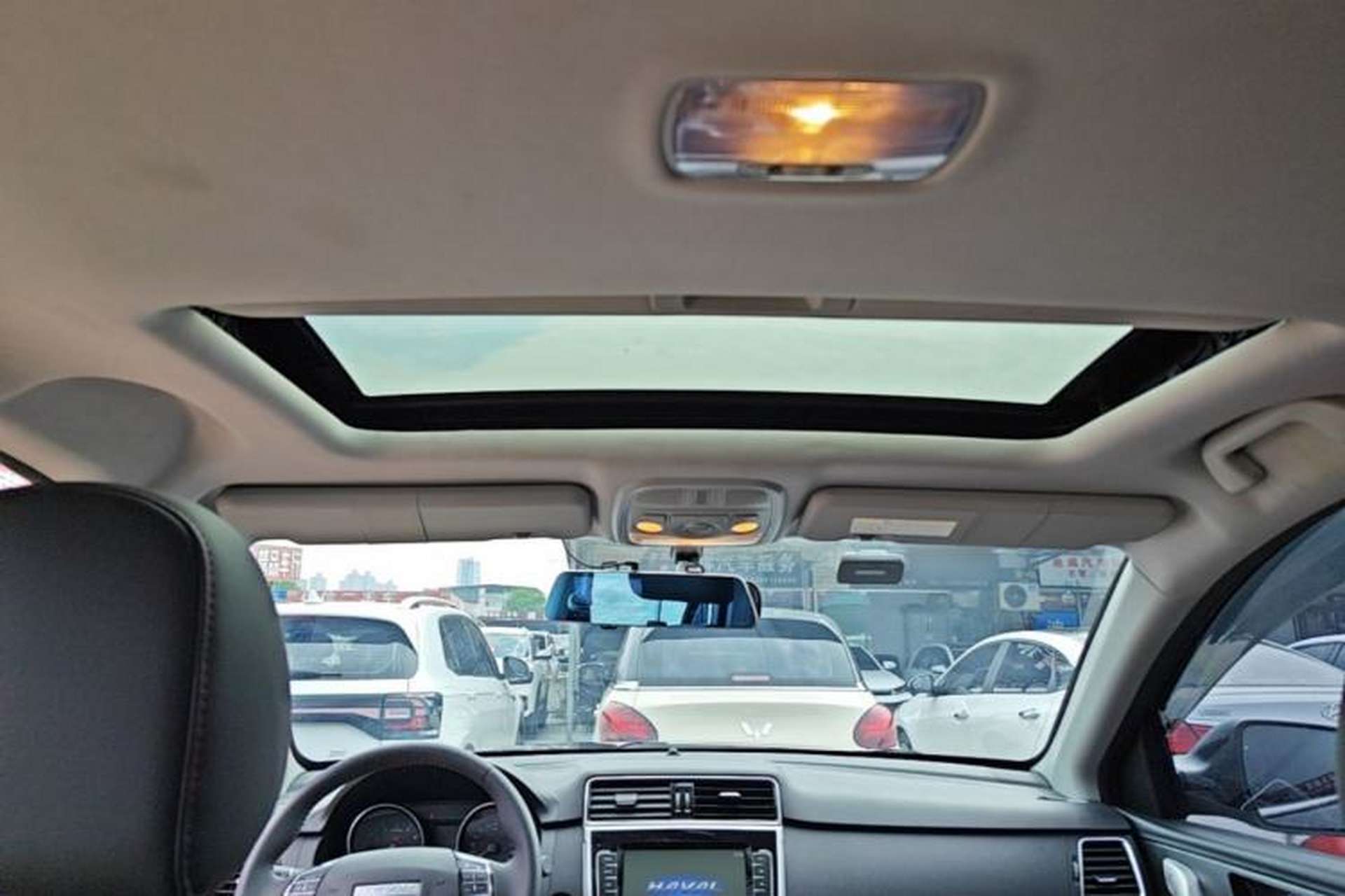 Used Haval M6 2019 1.5T DCT Two-Wheel Drive Elite Version China VI Standard Headliner