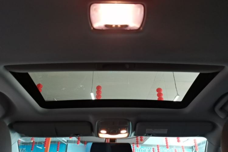Used Haval M6 2019 1.5T DCT Two-Wheel Drive Value Edition China VI Standard Headliner