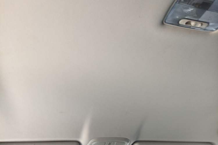 Used Haval M6 2019 1.5T Manual Two-Wheel Drive Urban Version China VI Standard Headliner