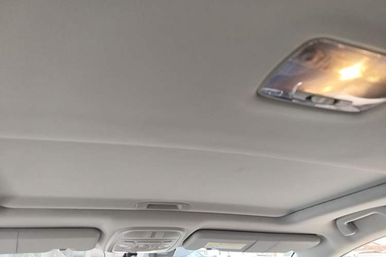 Used Haval M6 2019 1.5T DCT Two-Wheel Drive Elite Version China VI Standard Headliner