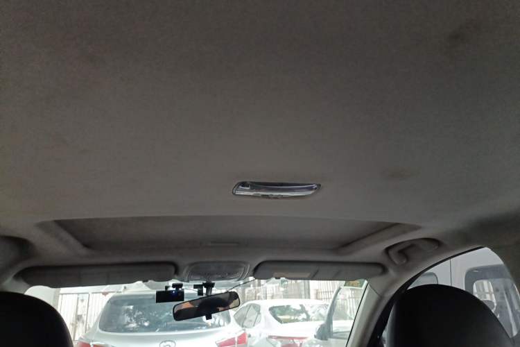 Used Haval M6 2019 1.5T Manual Two-Wheel Drive Elite Version China VI Standard Headliner