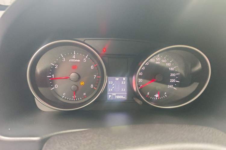 Used Haval M6 2019 1.5T DCT Two-Wheel Drive Value Edition China VI Standard Instrument Cluster
