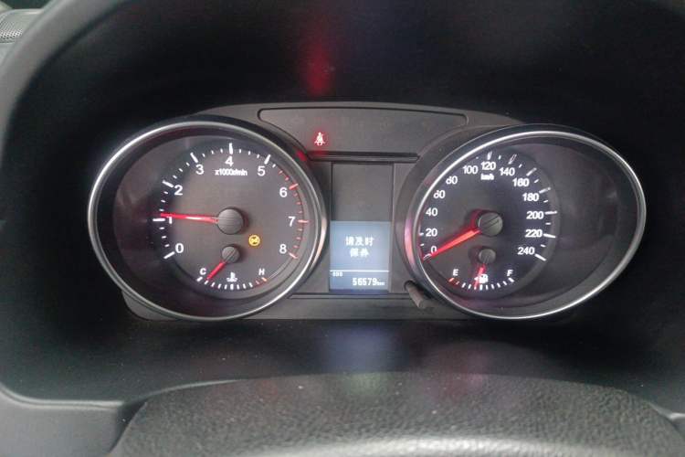 Used Haval M6 2019 1.5T Manual Two-Wheel Drive Elite Version China VI Standard Instrument Cluster