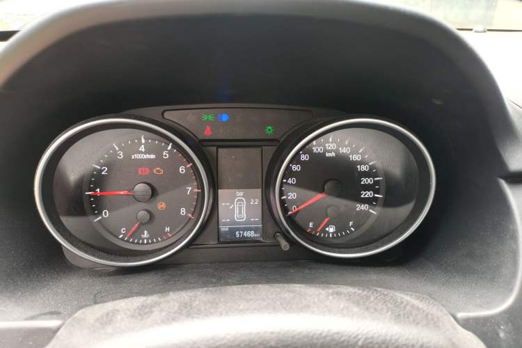 Used Haval M6 2019 1.5T Manual Two-Wheel Drive Elite Version China VI Standard Instrument Cluster