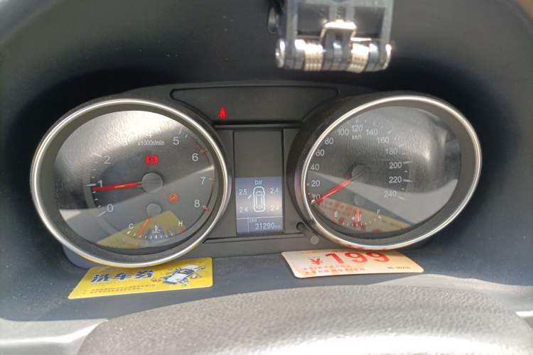 Used Haval M6 2019 1.5T Manual Two-Wheel Drive Elite Version China V Standard Instrument Cluster