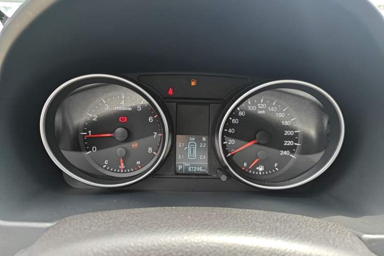 Used Haval M6 2019 1.5T DCT Two-Wheel Drive Elite Version China VI Standard Instrument Cluster