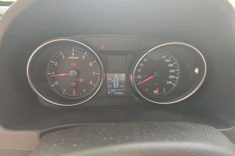 Used Haval M6 2019 1.5T DCT Two-Wheel Drive Value Edition China VI Standard Instrument Cluster
