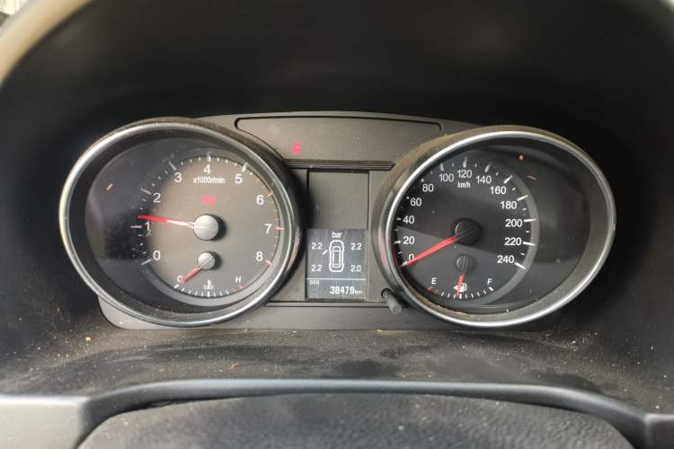 Used Haval M6 2019 1.5T Manual Two-Wheel Drive Elite Version China VI Standard Instrument Cluster