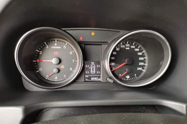 Used Haval M6 2019 1.5T Manual Two-Wheel Drive Elite Version China VI Standard Instrument Cluster