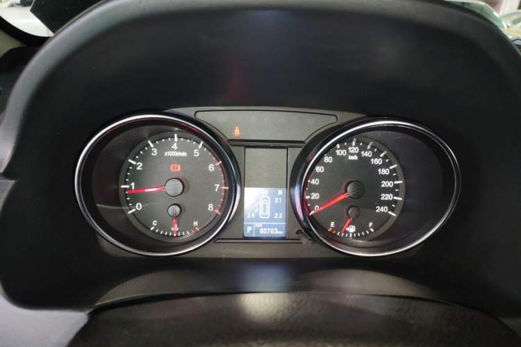 Used Haval M6 2019 1.5T DCT Two-Wheel Drive Value Edition China VI Standard Instrument Cluster