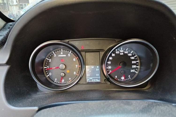 Used Haval M6 2019 1.5T DCT Two-Wheel Drive Elite Version China V Standard Instrument Cluster