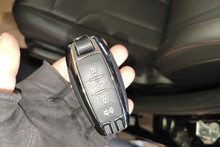 Used Haval M6 2019 1.5T DCT Two-Wheel Drive Elite Version China VI Standard Interior 1