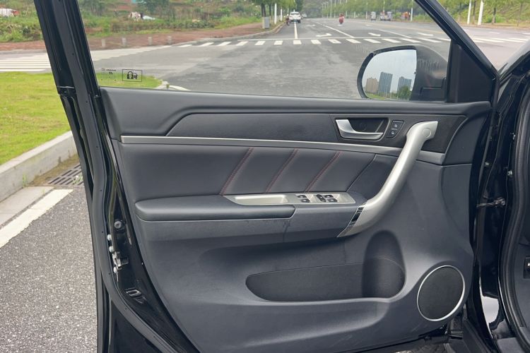Used Haval M6 2019 1.5T DCT Two-Wheel Drive Elite Version China VI Standard Interior 2