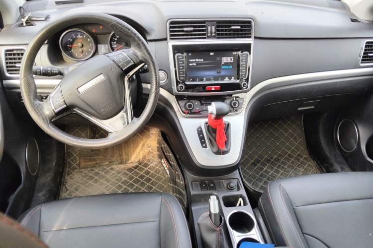 Used Haval M6 2019 1.5T DCT Two-Wheel Drive Value Edition China VI Standard Interior 2