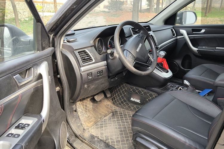 Used Haval M6 2019 1.5T DCT Two-Wheel Drive Value Edition China VI Standard Interior 3