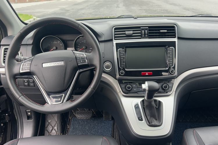 Used Haval M6 2019 1.5T DCT Two-Wheel Drive Elite Version China VI Standard Interior 7