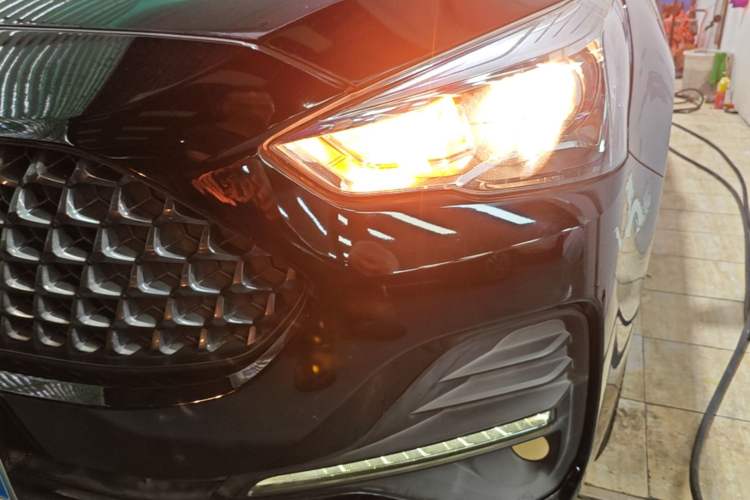 Used Haval M6 2019 1.5T DCT Two-Wheel Drive Value Edition China VI Standard Left Front Headlight