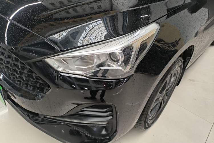 Used Haval M6 2019 1.5T DCT Two-Wheel Drive Value Edition China VI Standard Left Front Headlight