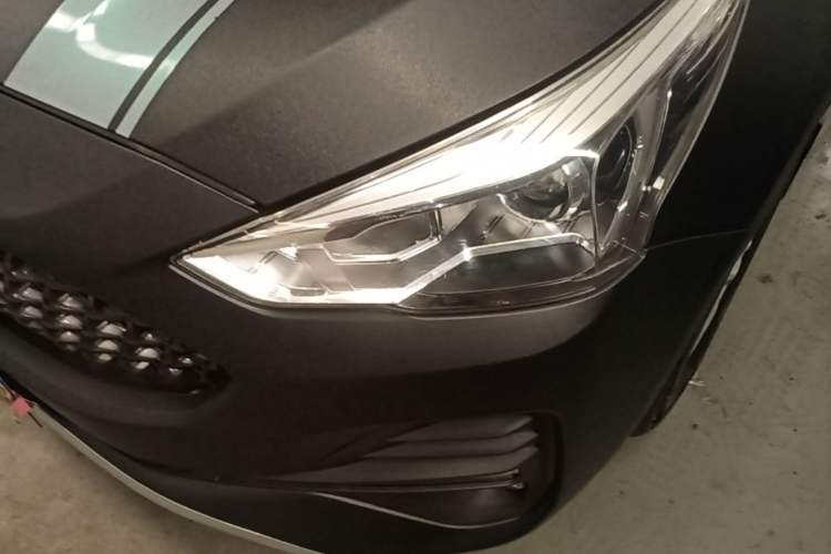 Used Haval M6 2019 1.5T DCT Two-Wheel Drive Elite Version China VI Standard Left Front Headlight