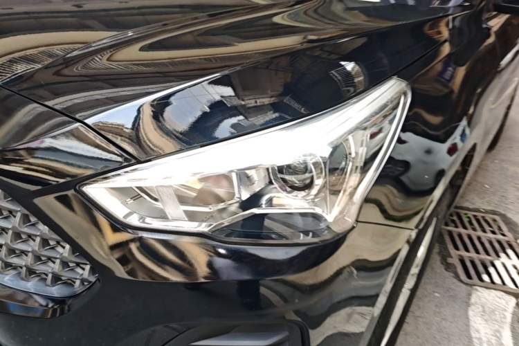 Used Haval M6 2019 1.5T DCT Two-Wheel Drive Elite Version China VI Standard Left Front Headlight