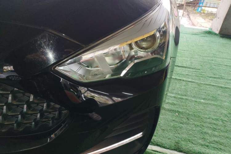 Used Haval M6 2019 1.5T DCT Two-Wheel Drive Value Edition China VI Standard Left Front Headlight