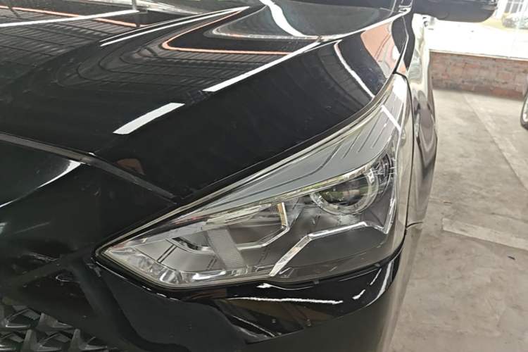 Used Haval M6 2019 1.5T DCT Two-Wheel Drive Elite Version China VI Standard Left Front Headlight