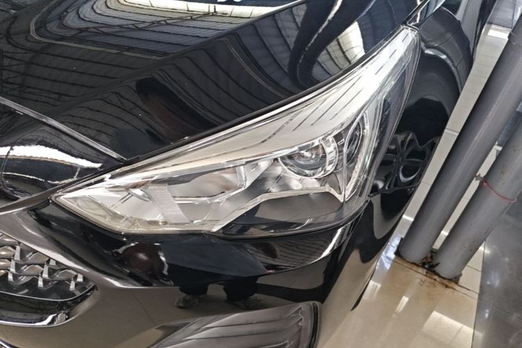 Used Haval M6 2019 1.5T DCT Two-Wheel Drive Elite Version China V Standard Left Front Headlight