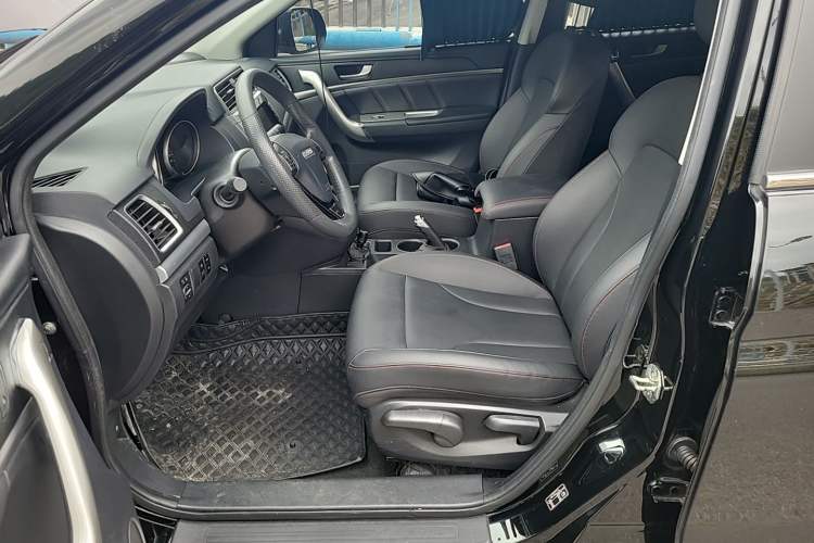 Used Haval M6 2019 1.5T DCT Two-Wheel Drive Value Edition China VI Standard Left Front Seat