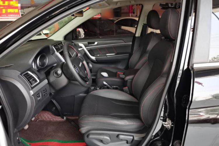 Used Haval M6 2019 1.5T Manual Two-Wheel Drive Elite Version China VI Standard Left Front Seat