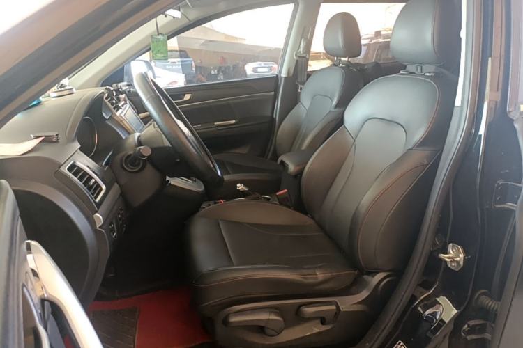 Used Haval M6 2019 1.5T DCT Two-Wheel Drive Value Edition China VI Standard Left Front Seat