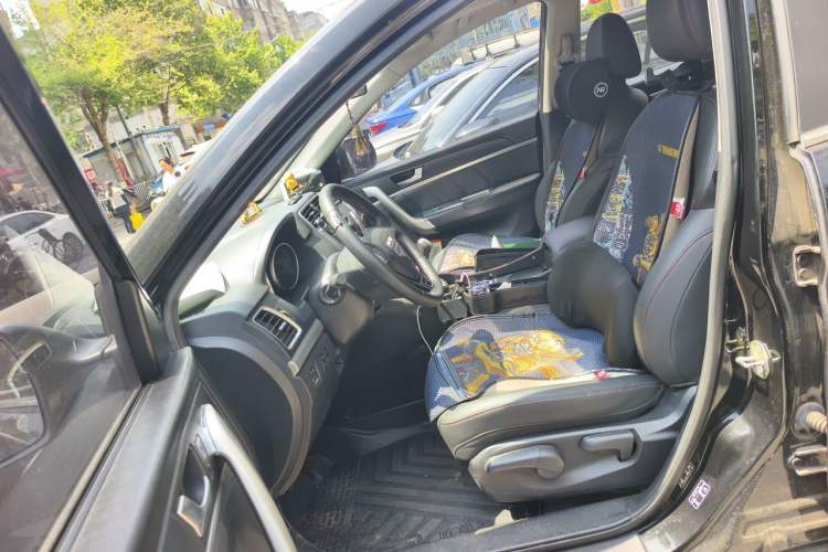 Used Haval M6 2019 1.5T Manual Two-Wheel Drive Elite Version China VI Standard Left Front Seat