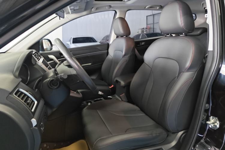 Used Haval M6 2019 1.5T DCT Two-Wheel Drive Value Edition China VI Standard Left Front Seat