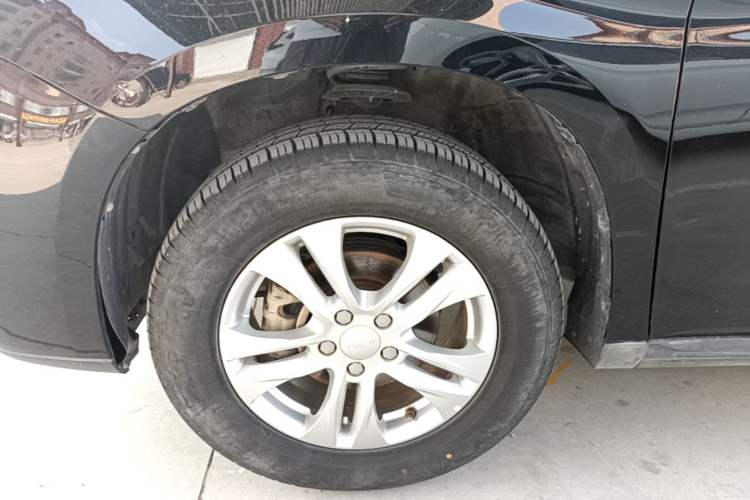 Used Haval M6 2019 1.5T DCT Two-Wheel Drive Urban Version China VI Standard Left Front Wheel Hub