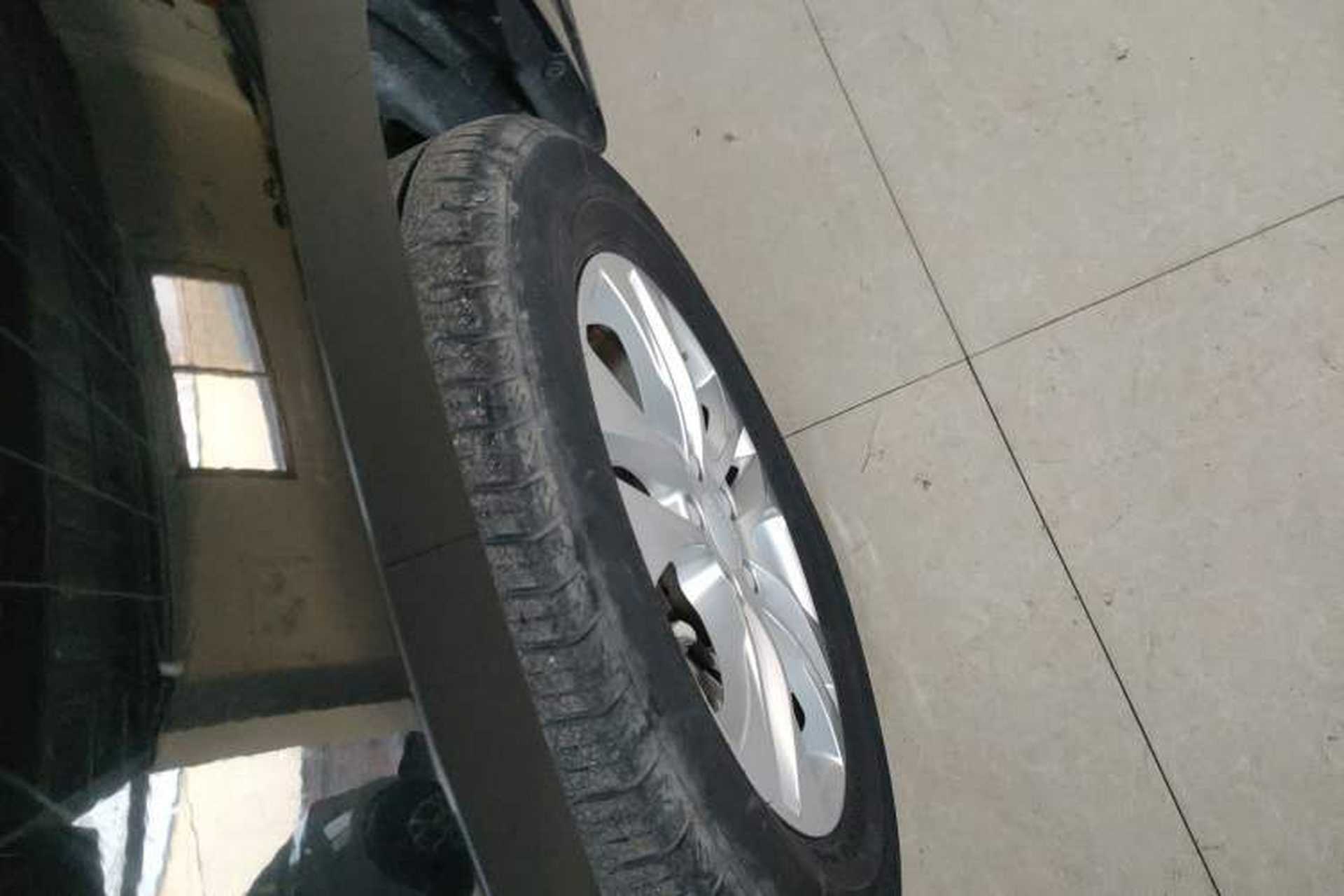 Used Haval M6 2019 1.5T Manual Two-Wheel Drive Elite Version China VI Standard Left Front Wheel Hub