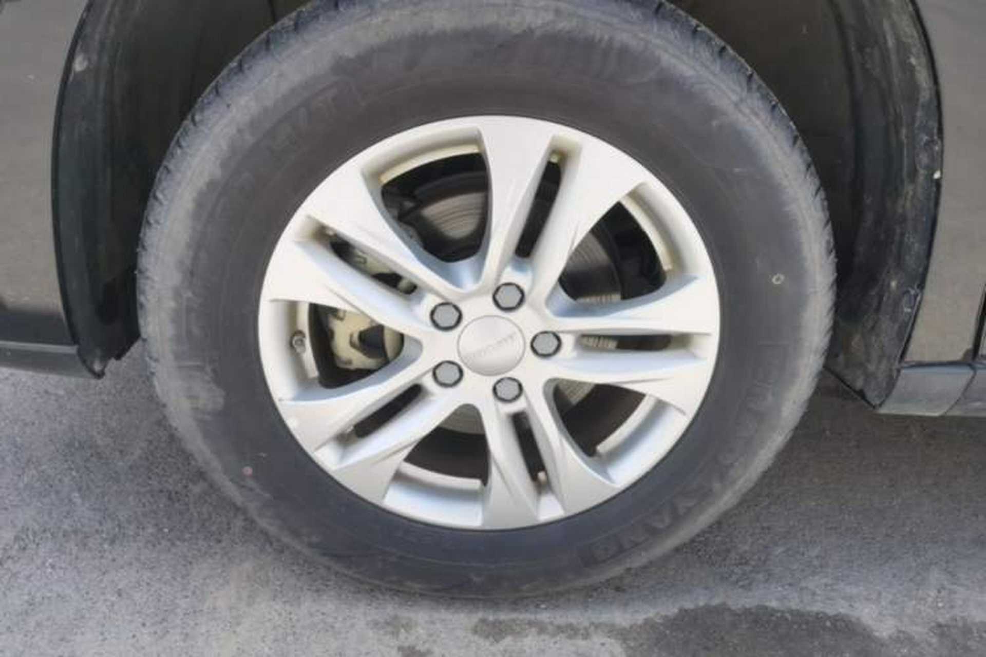 Used Haval M6 2019 1.5T Manual Two-Wheel Drive Elite Version China VI Standard Left Front Wheel Hub