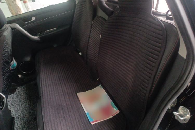 Used Haval M6 2019 1.5T Manual Two-Wheel Drive Elite Version China VI Standard Left Rear Seat