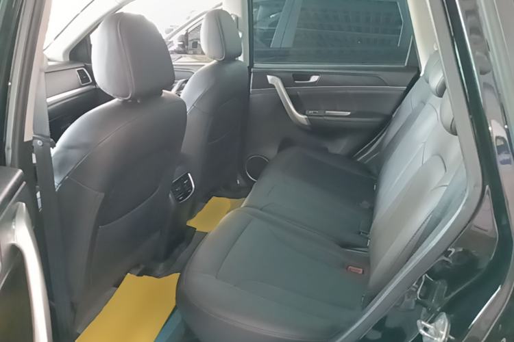 Used Haval M6 2019 1.5T DCT Two-Wheel Drive Elite Version China VI Standard Left Rear Seat