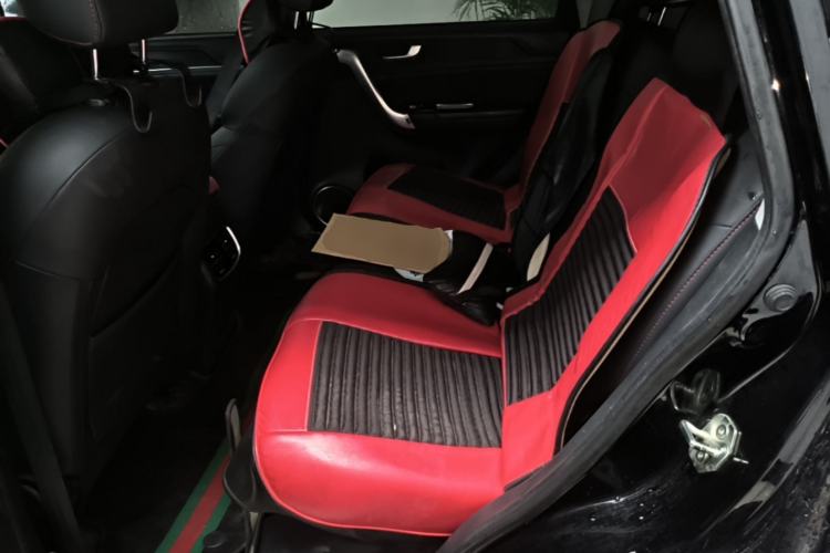 Used Haval M6 2019 1.5T DCT Two-Wheel Drive Value Edition China VI Standard Left Rear Seat