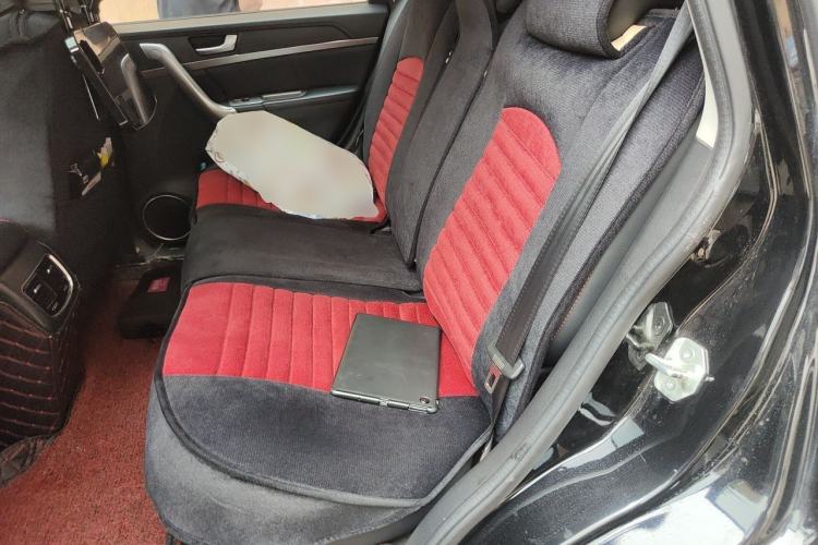Used Haval M6 2019 1.5T DCT Two-Wheel Drive Elite Version China V Standard Left Rear Seat
