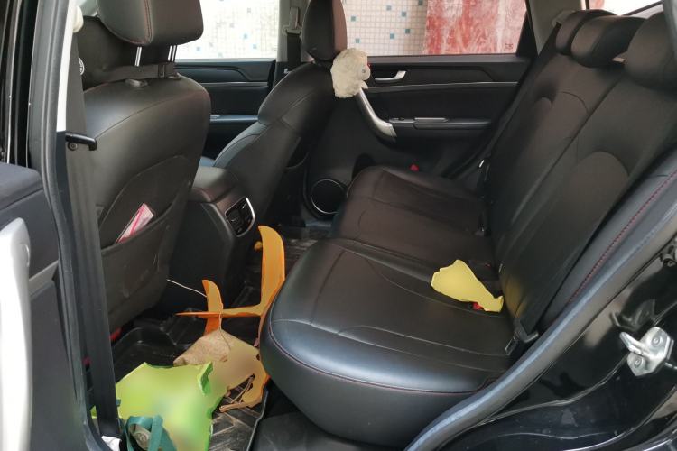 Used Haval M6 2019 1.5T DCT Two-Wheel Drive Elite Version China V Standard Left Rear Seat