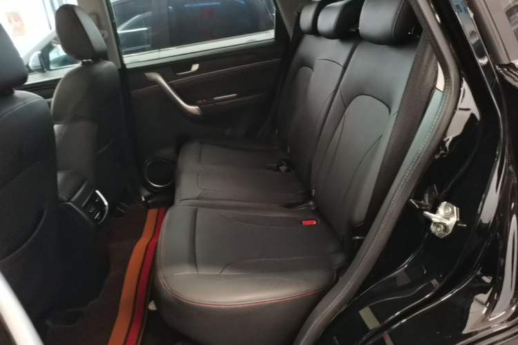 Used Haval M6 2019 1.5T DCT Two-Wheel Drive Value Edition China VI Standard Left Rear Seat
