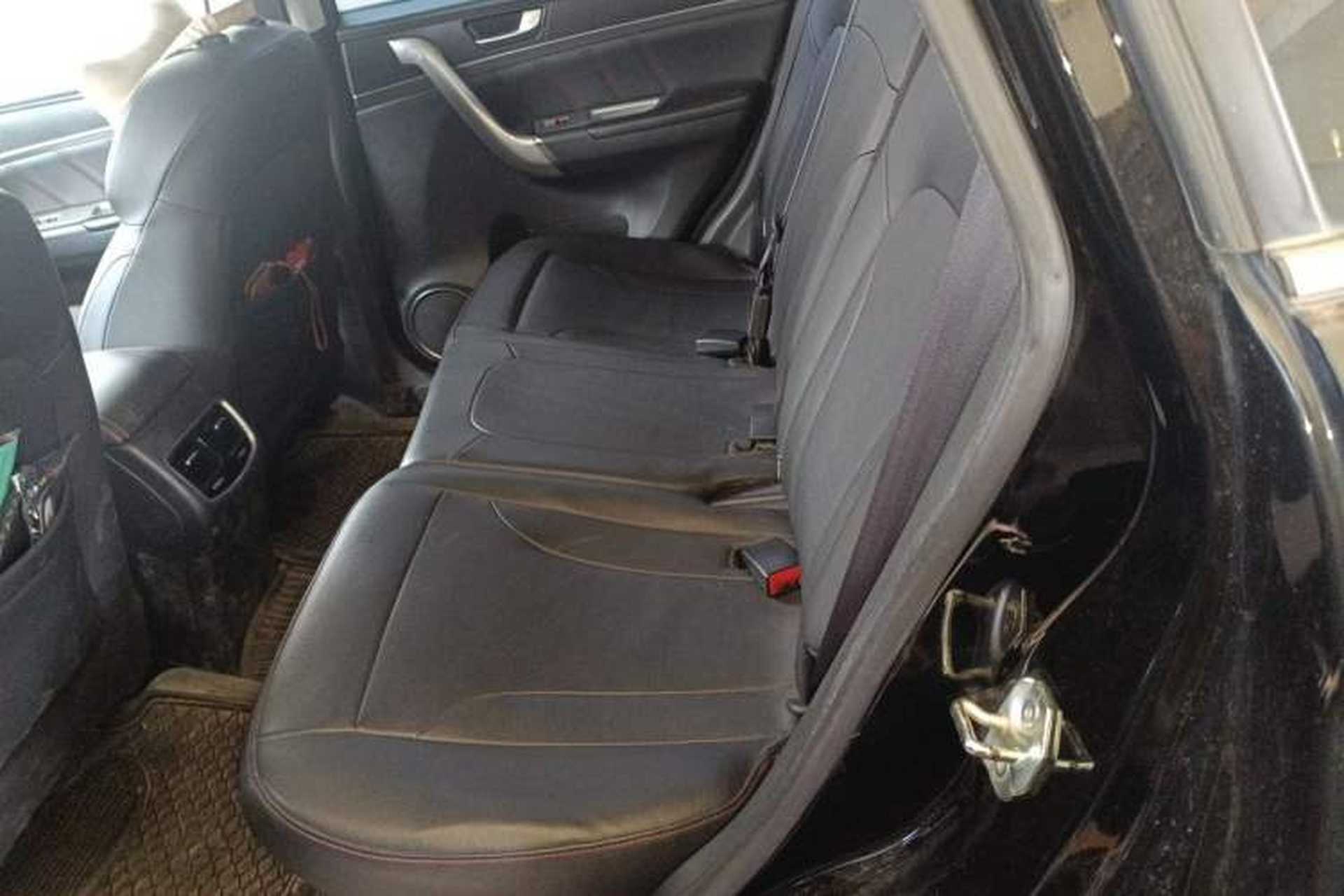 Used Haval M6 2019 1.5T DCT Two-Wheel Drive Elite Version China VI Standard Left Rear Seat