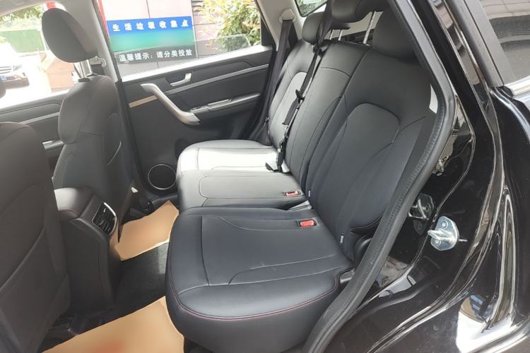 Used Haval M6 2019 1.5T Manual Two-Wheel Drive Elite Version China VI Standard Left Rear Seat