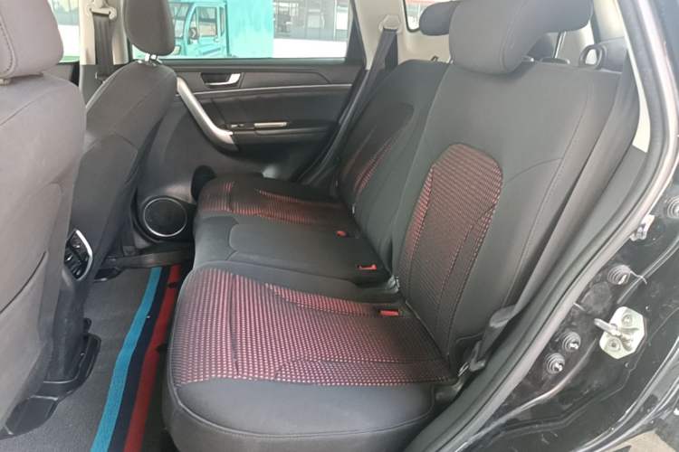 Used Haval M6 2019 1.5T DCT Two-Wheel Drive Urban Version China VI Standard Left Rear Seat