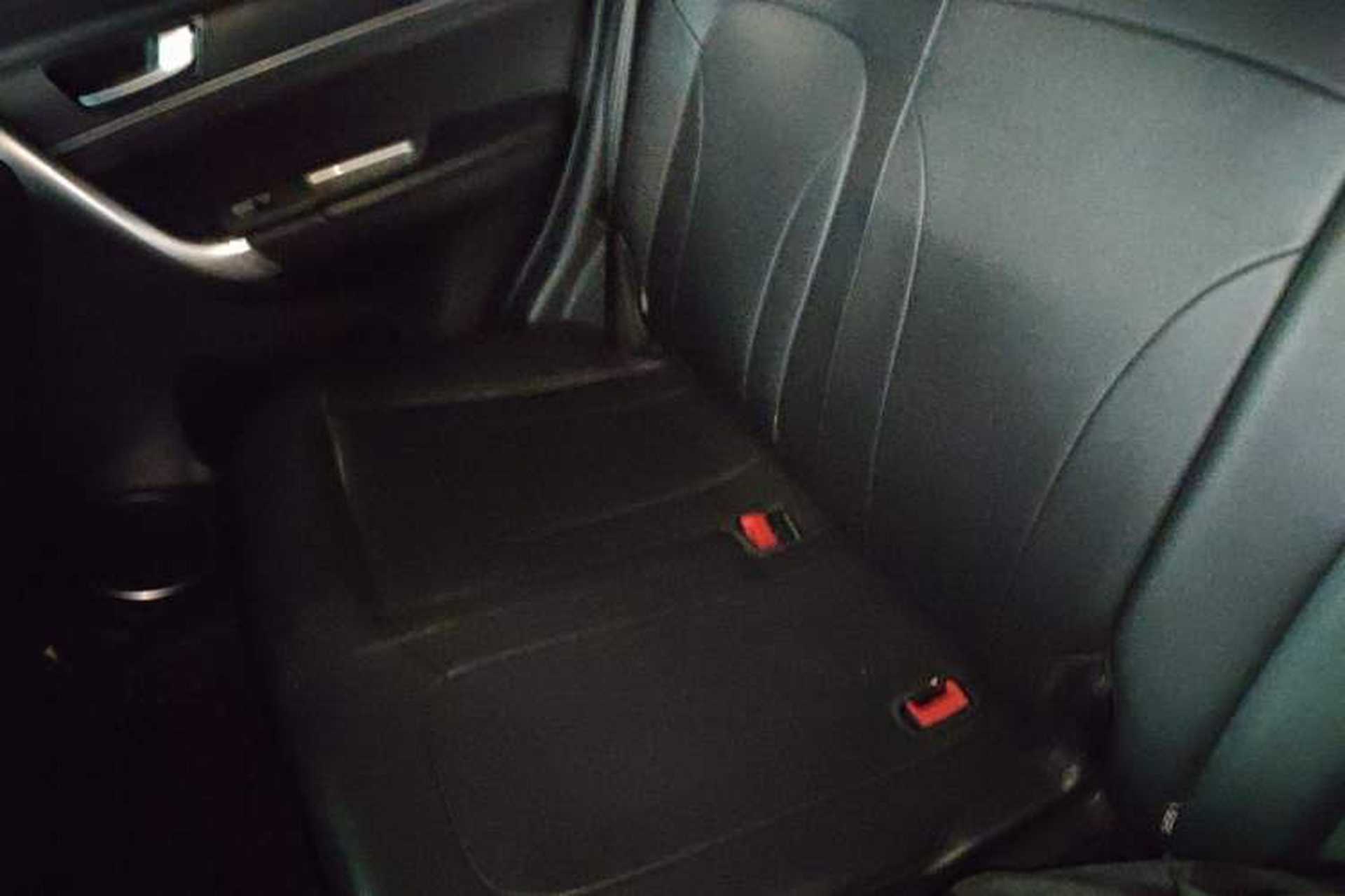 Used Haval M6 2019 1.5T Manual Two-Wheel Drive Elite Version China VI Standard Left Rear Seat